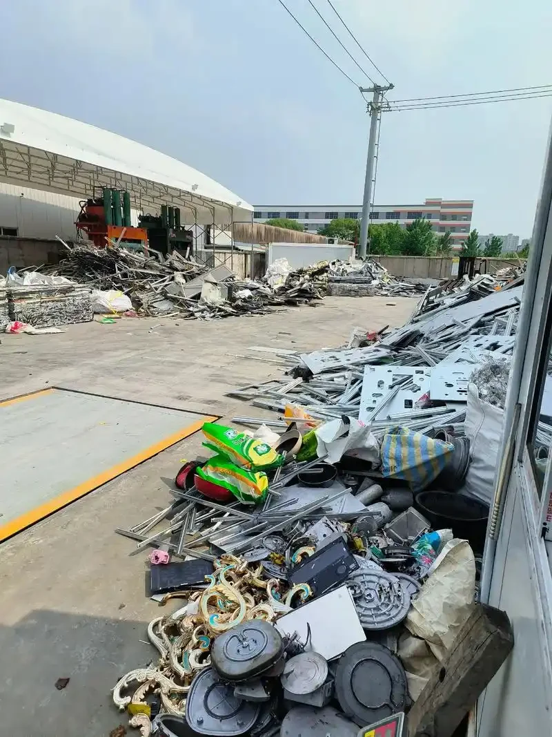 再生资源分拣与场地作业实拍·4